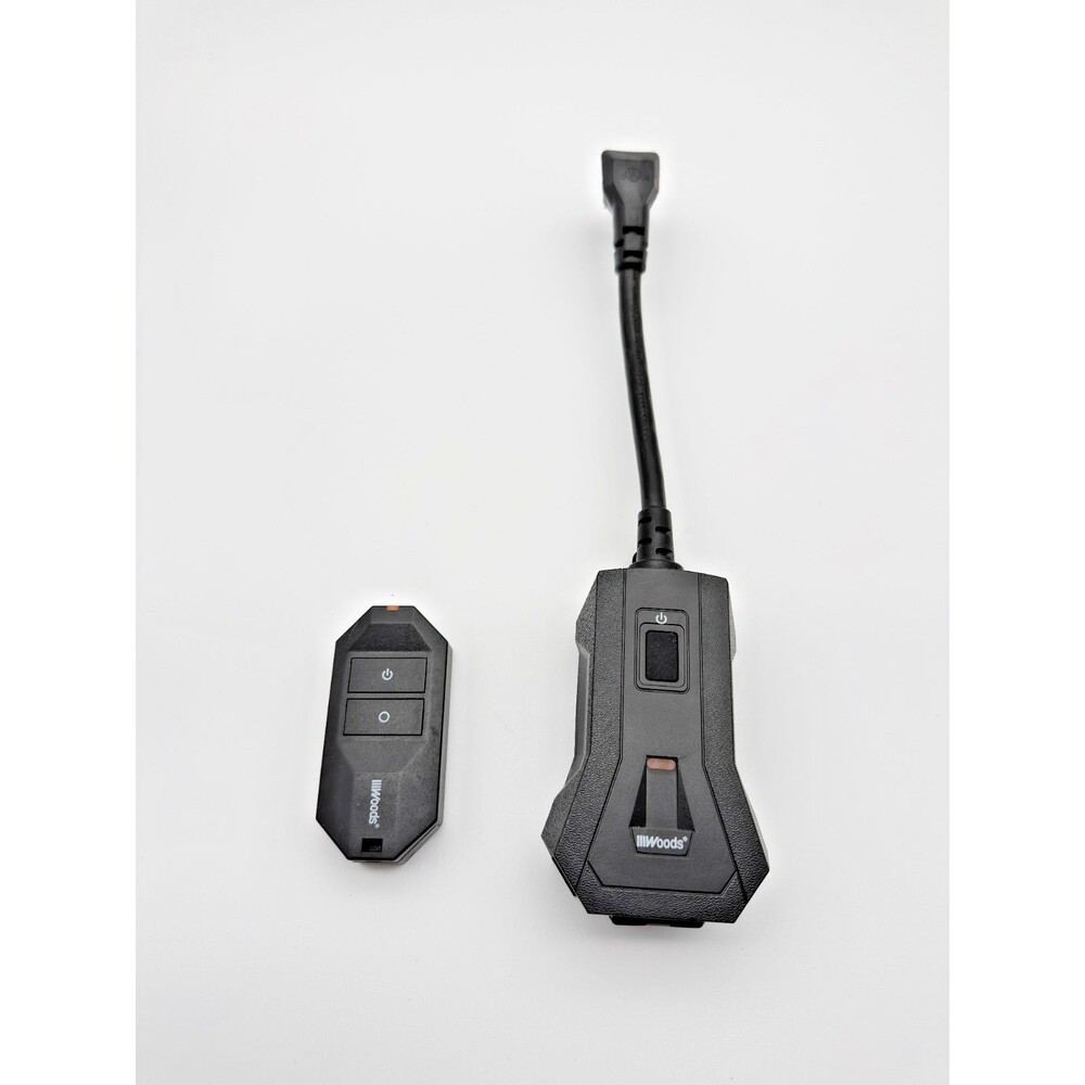 Woods Power Outlet With Remote 3 Plugins For Outdoors LED/CFL Ready #59748 Plug